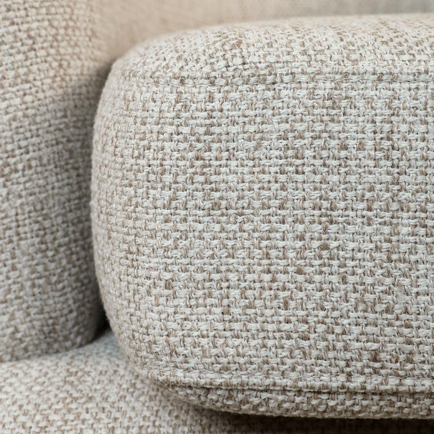 fauteuil Cozy Arch bouclé avec tabouret